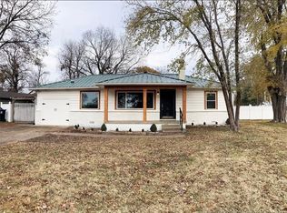 305 N 6th St E, Broken Arrow, OK 74012