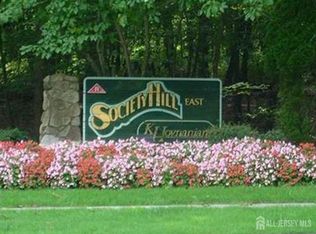 405 Danbury Ln, East Brunswick, NJ 08816