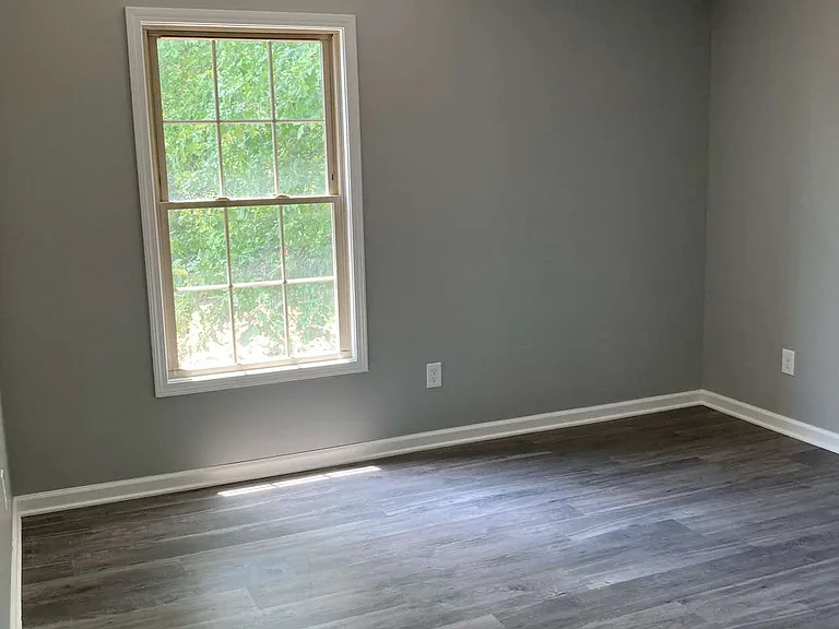 511 E Parkview Dr — Photo 6