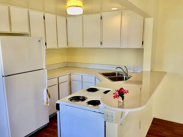 2 bed, 725 sqft, $1,525 — Photo 3