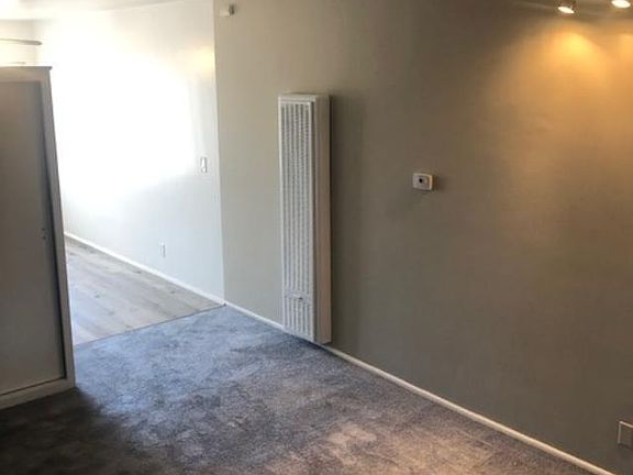 3rd image of 4037 W 137th St APT 23
