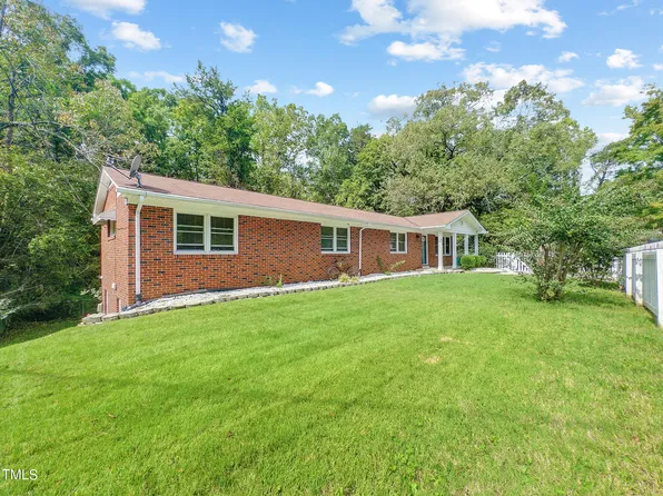 614 Ridgeway Dr, Burlington, NC 27217