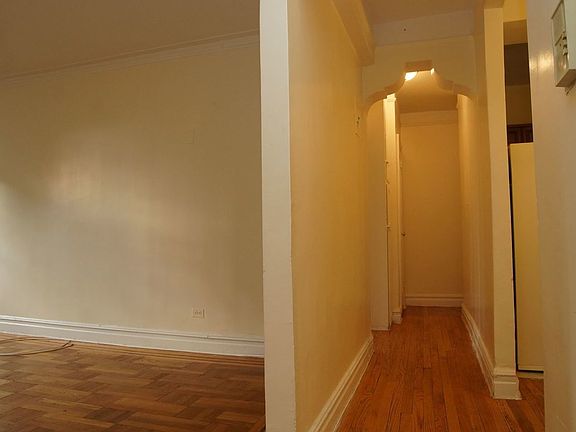 2nd image of 8223 Bay Pkwy #C7
