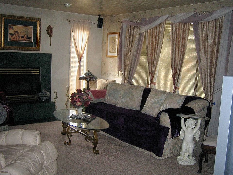 Hallway View of Living Rm