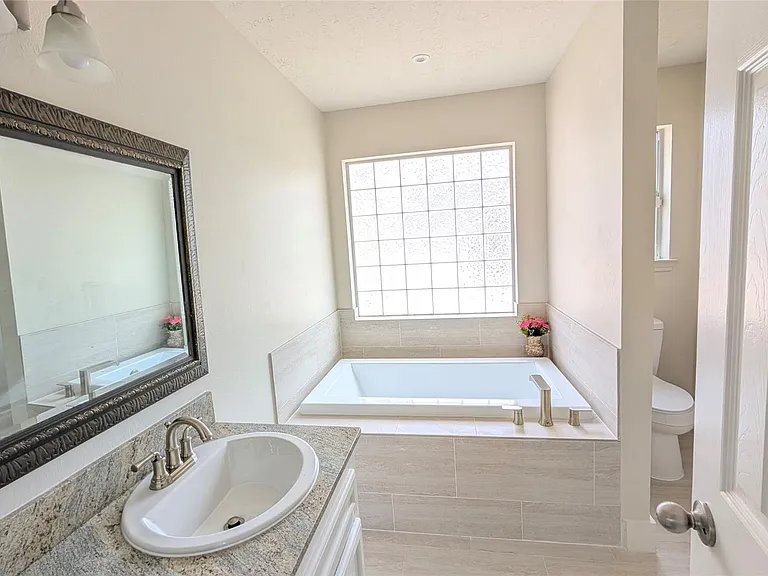12915 Blueberry Hl — Photo 17