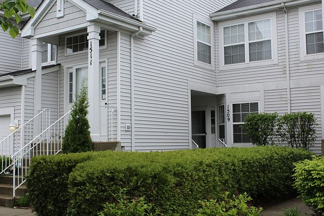 1st image of 1509 Meadowsedge Ln