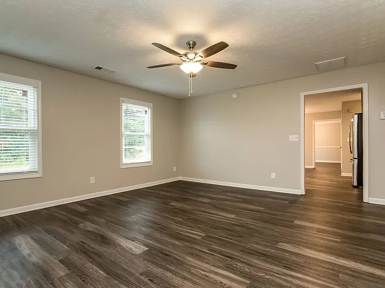 3391 Kittery Dr — Photo 5