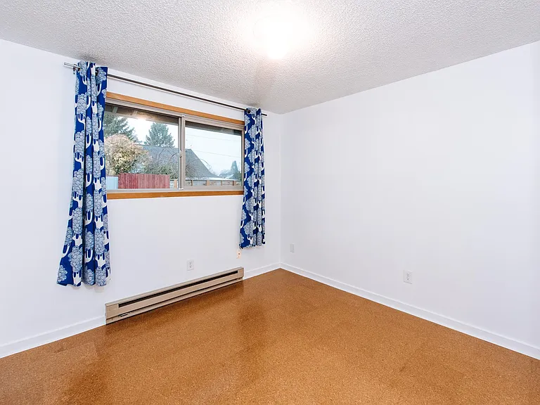 5241 NE 33rd Avenue Alberta Arts Duplex — Photo 13