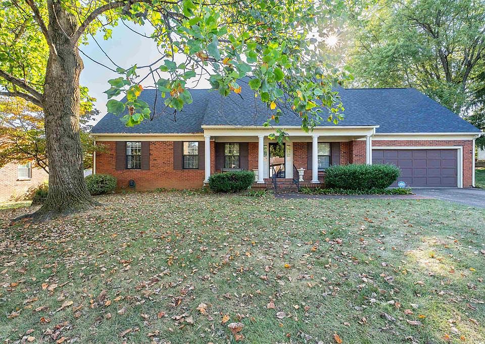 1st image of 4620 Crescent Hill Dr