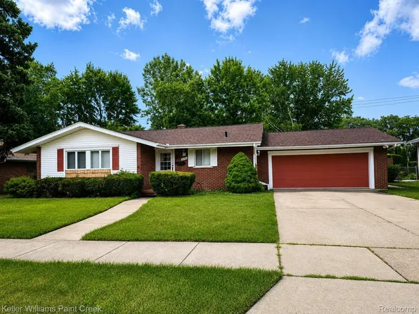 22914 Beaconsfield Ave, Eastpointe, MI 48021