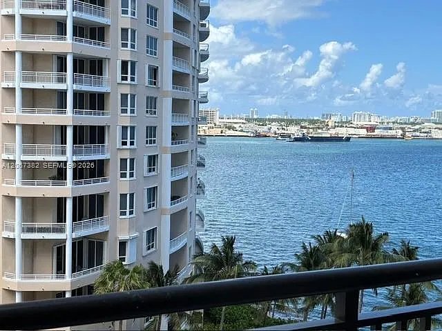 Brickell Key Ii Condo — Photo 2