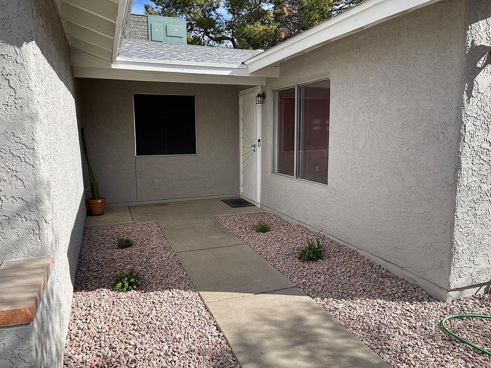 2nd image of 1406 W Rosal Pl