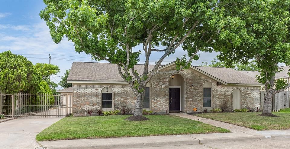 31 W Dansby Drive
