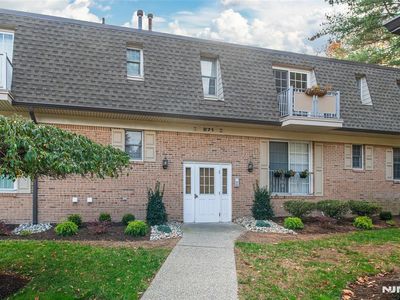 271 Collignon Way APT 8B, River Vale, NJ, 07675