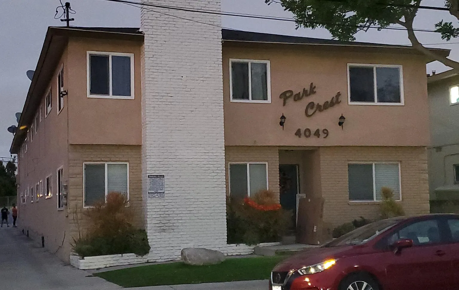 3 bed, $2,975 — Photo 1