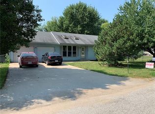 1002 Briar Ln, Lawson, MO 64062