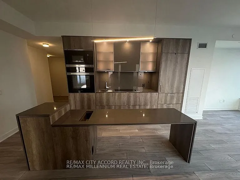 11 Yorkville Ave #3409 — Photo 3