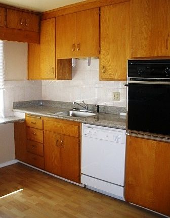 3rd image of 1009 Sherwood Ave
