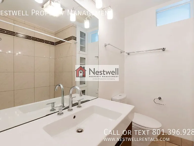 986 S Lake St — Photo 13