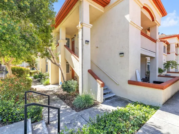 6967 Stagecoach Rd APT E, Dublin, CA 94568