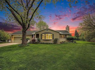 3162 McClure Dr, Troy, MI 48084