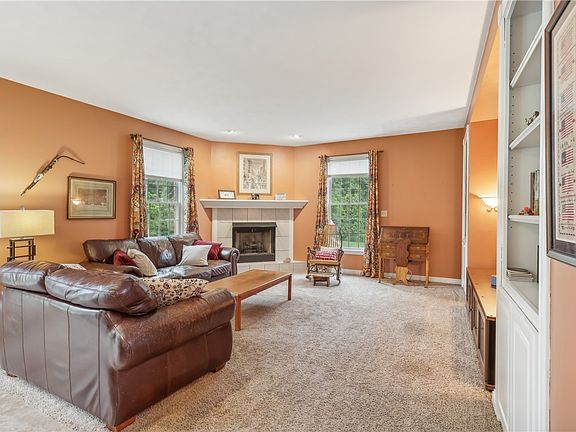 5th image of 1022 Faulkner Way