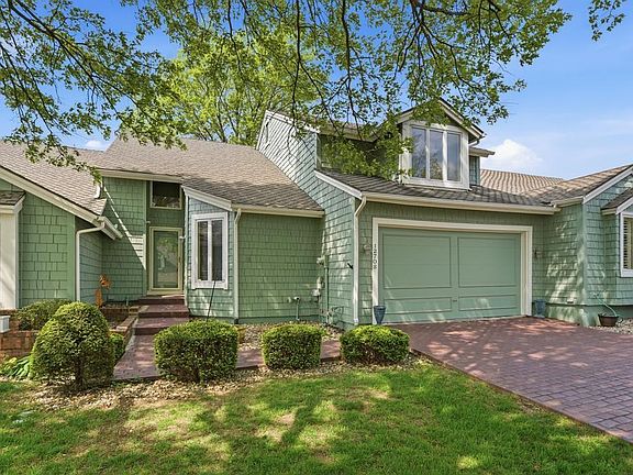 3rd image of 12708 Baltimore Ct