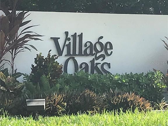 2nd image of 4644 Oak Hill Pl