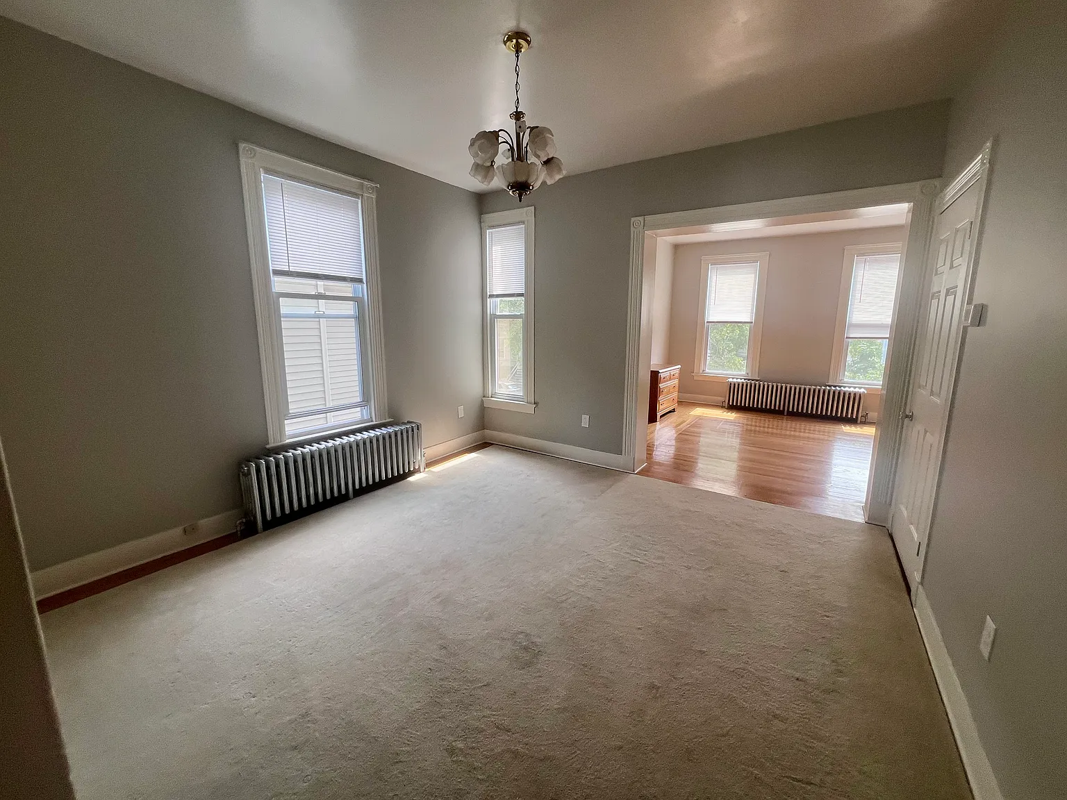 2 bed, 1200 sqft, $2,000 — Photo 4