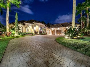 15813 Savona Way, Naples, FL 34110