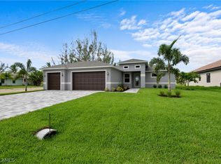 1906 SW 28th Lane Cpe, Coral, FL 33914