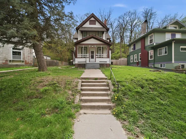 352 Lincoln Ave, Council Bluffs, IA 51503