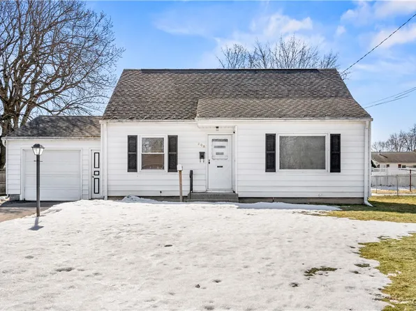 208 Lawdon St, North Syracuse, NY 13212