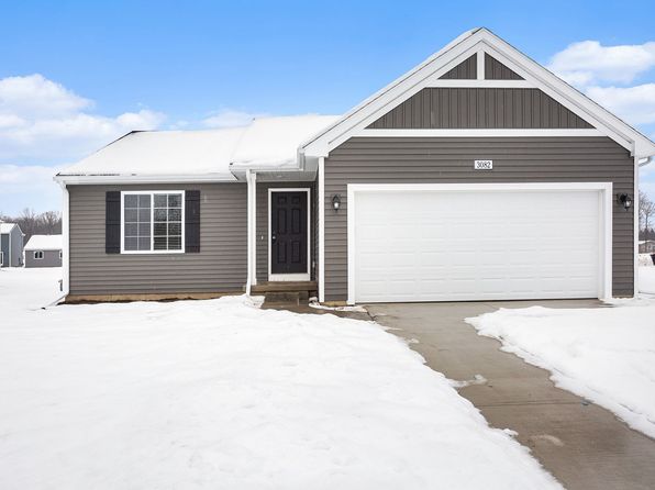 3082 N Sedge Wren Dr SW