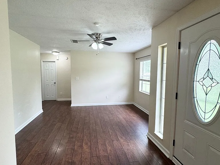1181 Max Ct — Photo 6