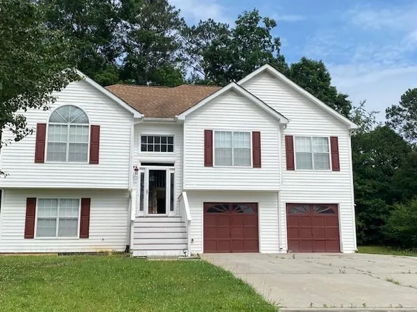 1218 Pond Pl, Jonesboro, GA 30238