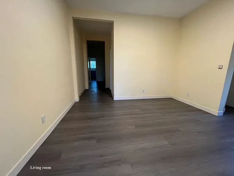 2819 Altura St #1/2 — Photo 3