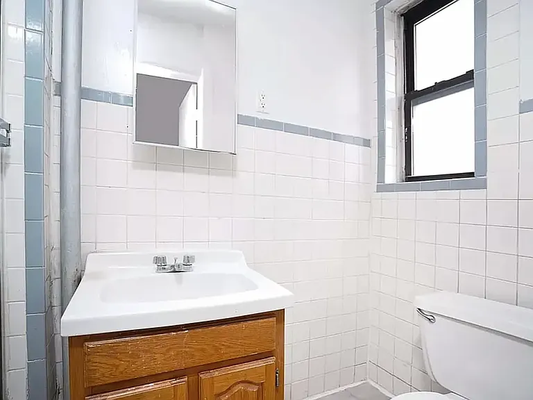 215 W 109th St #6H — Photo 5
