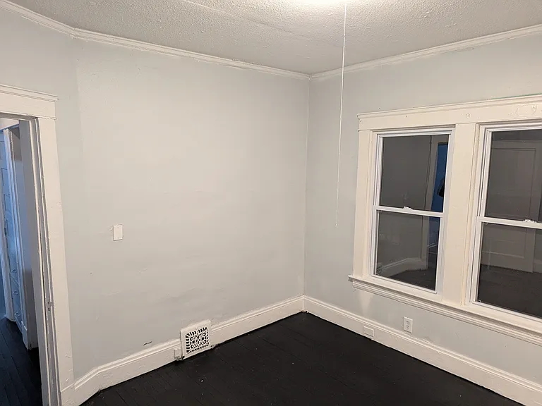 1863 Noble Rd #1 — Photo 10