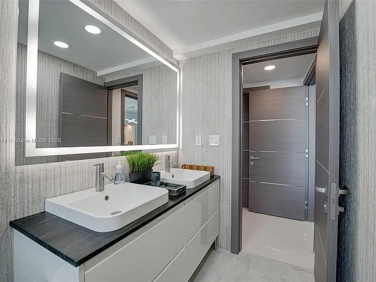 4001 S Ocean Dr #16P — Photo 10
