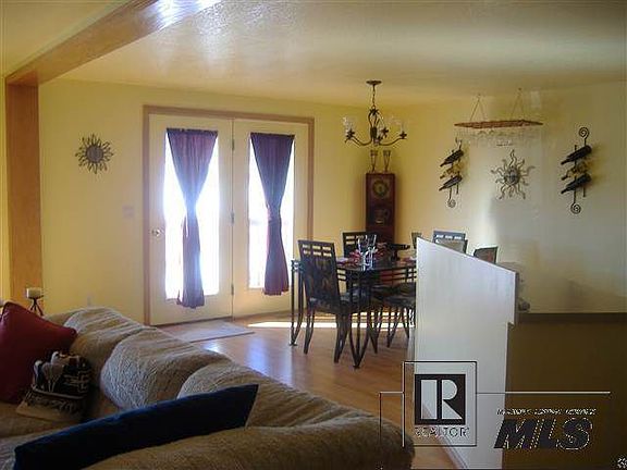3rd image of 1476 Conestoga Cir
