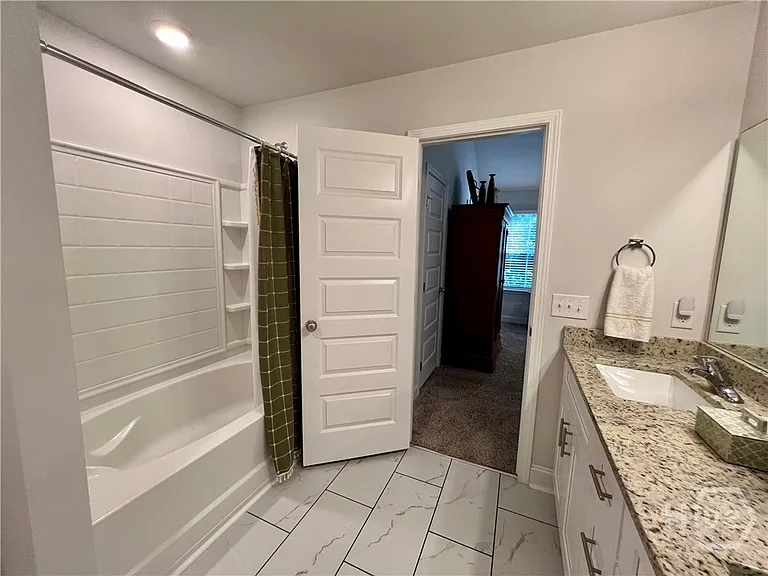 500 Governor Treutlen Cir — Photo 14