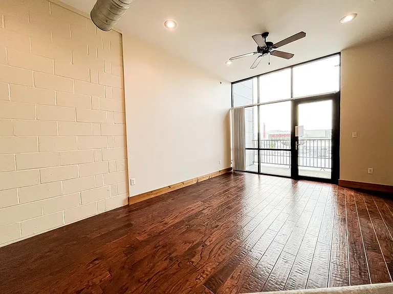 305 S Campbell Ave #309 — Photo 9