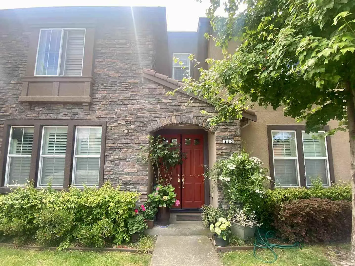 582 Ravenna Way — Photo 1