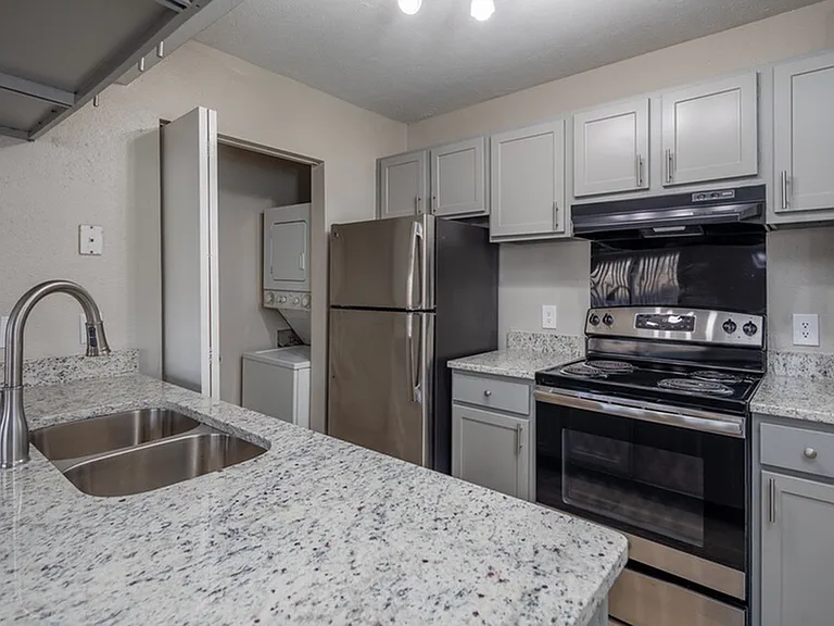 Brentwood Kitchen-Granite