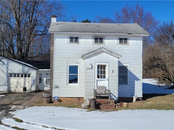 240 Morton Rd, Hamlin, NY 14464