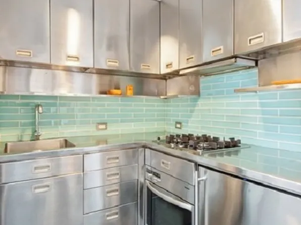 127 West 15th Street 4F image 3 of 5
