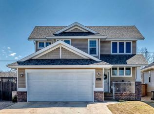 4813 W 39th St, Ponoka, AB T4J1A8