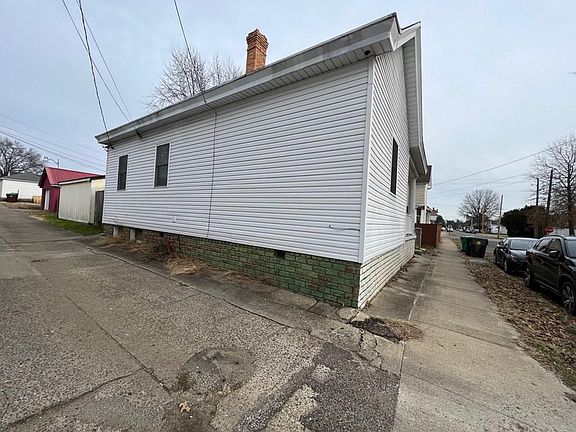 3rd image of 1923 Vinton Ave