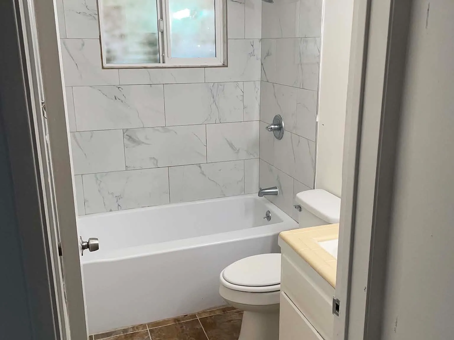 2 bed, 756 sqft, $1,200 — Photo 2
